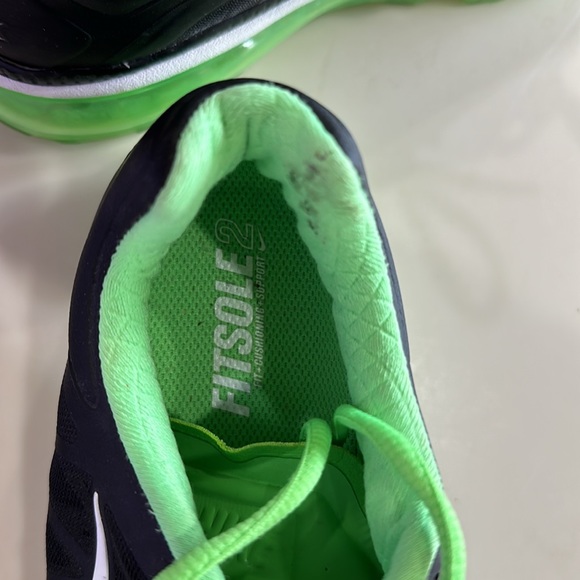 Nike Air Max with Nike + - Picture 14 of 16